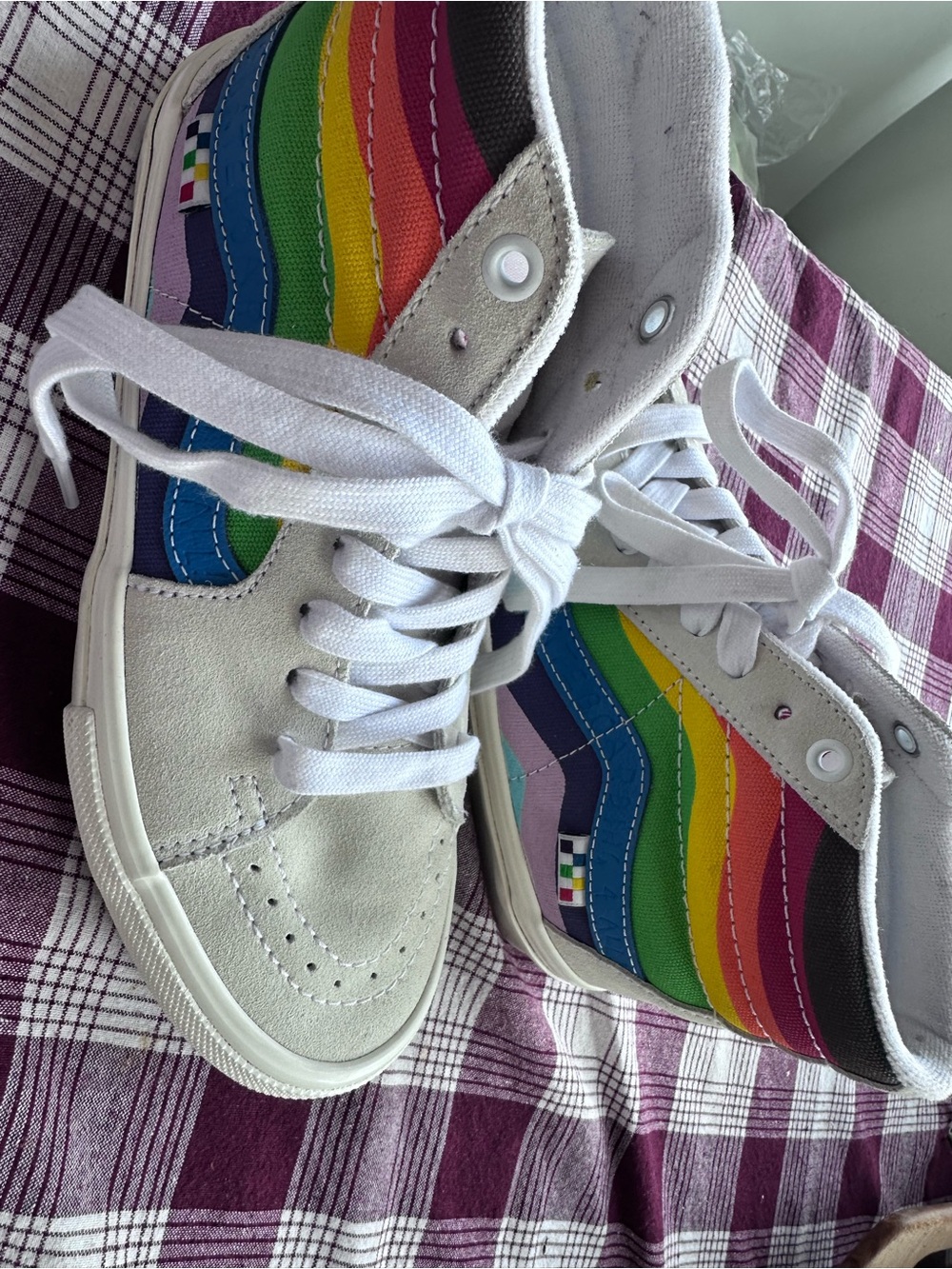 Vans High Tops (Sk8 Hi) Pride Edition (Rainbow) Good price comfy (worn once) 😻